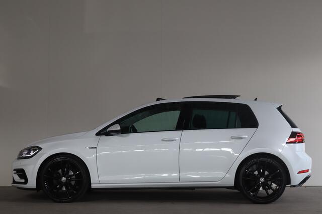 Volkswagen GOLF 1.4 TSI Highline Business R-Line Panoramadak I Apple Car-play