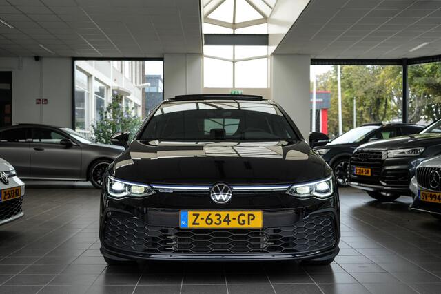 Volkswagen GOLF 1.4 eHybrid GTE | PANO | IQ | CAMERA