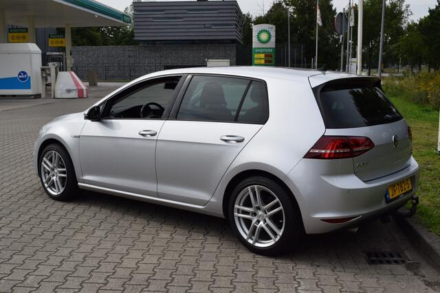 Volkswagen GOLF 1.0 TSI Business Edition | AUTOMAAT | NAVI | CAMERA | CARPLAY |