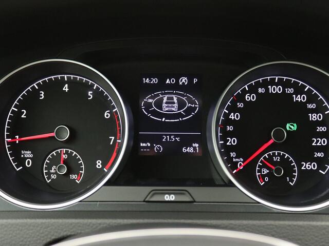 Volkswagen GOLF 1.5 TSI Comfortline Business 150PK DSG Adaptieve Cruise Controle, Achteruitrijcamera, Navi, Clima, Stoelverwarming, Trekhaak, 16" LM Velgen