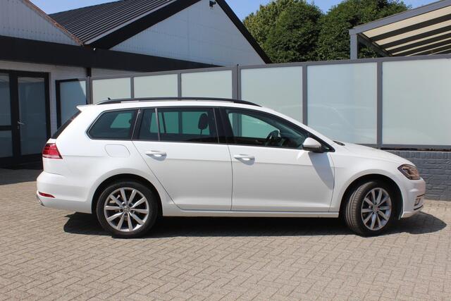 Volkswagen GOLF Variant 1.0 TSI Comfortline Business Navi/Carplay, PDC incl Camera, Pearls White, Trekhaak DSG