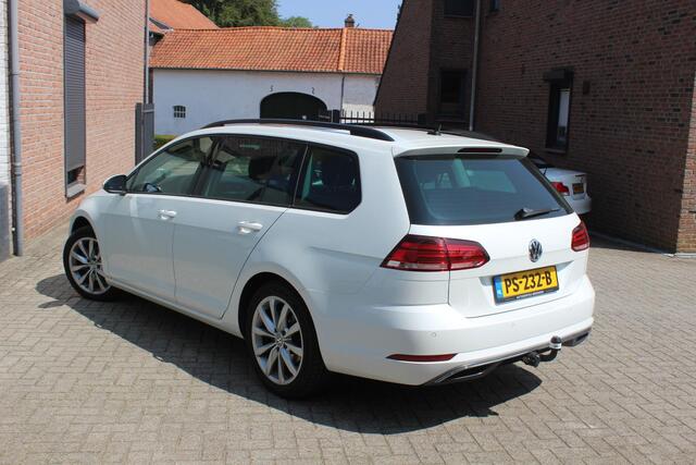Volkswagen GOLF Variant 1.0 TSI Comfortline Business Navi/Carplay, PDC incl Camera, Pearls White, Trekhaak DSG