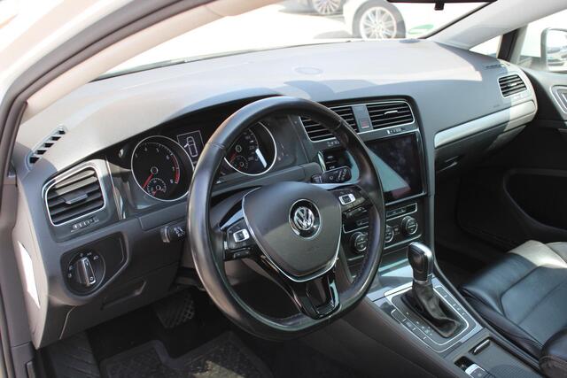 Volkswagen GOLF Variant 1.0 TSI Comfortline Business Navi/Carplay, PDC incl Camera, Pearls White, Trekhaak DSG