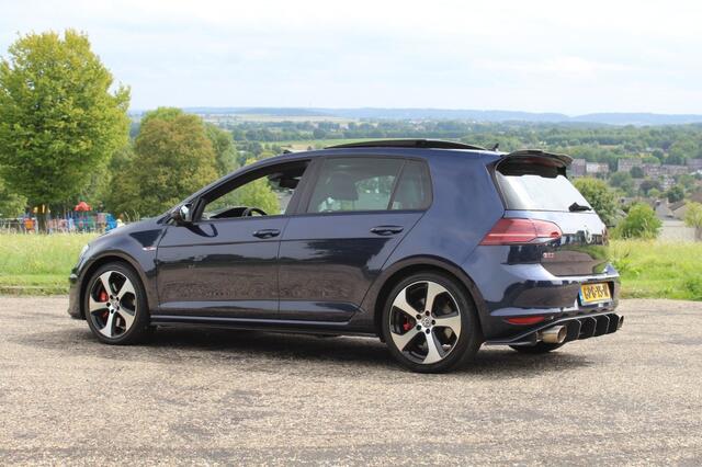 Volkswagen GOLF 2.0 TSI GTI PERF DSG. 230 PK / VOLLEDIG DEALERONDERHOUDEN / 5DRS