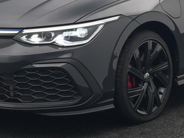 Volkswagen GOLF GTE 245pk Plug In Hybrid Black Optic PHEV | Adaptive Cruise | Camera | IQ Light | Sportstoelen Verwarmd | 18"L.M | Virtual | Apple Carplay | Sfeerverlichting | Keyless |