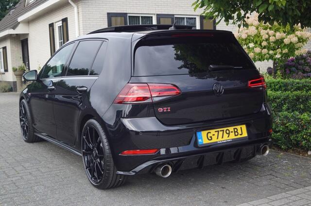 Volkswagen GOLF GTI Performance 2.0 TSI (300pk) Alcantara/Pano/Motec/Virtual/ACC/LED