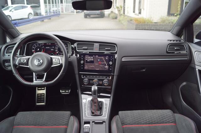 Volkswagen GOLF GTI Performance 2.0 TSI (300pk) Alcantara/Pano/Motec/Virtual/ACC/LED