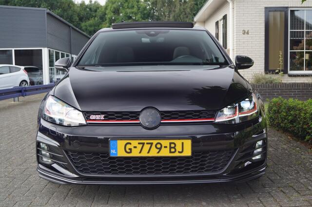 Volkswagen GOLF GTI Performance 2.0 TSI (300pk) Alcantara/Pano/Motec/Virtual/ACC/LED