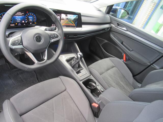 Volkswagen GOLF 1.5 TSI Style, Carplay + Android Auto / ErgoActive + Geheugen / Full LED / Stoel + Stuurverwarming