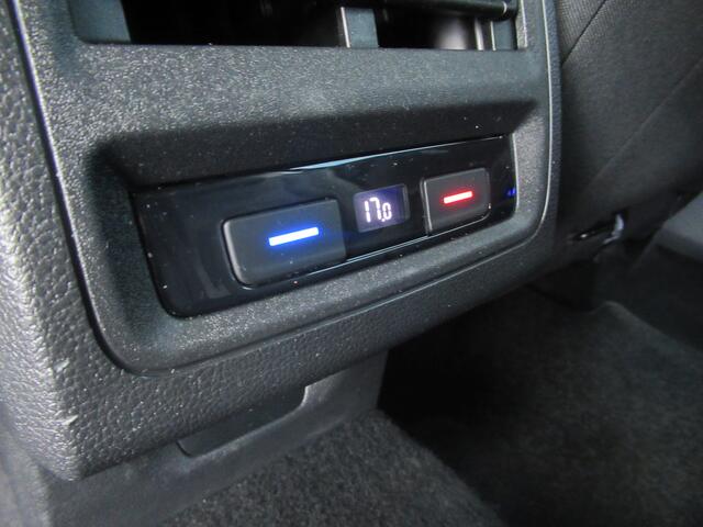 Volkswagen GOLF 1.5 TSI Style, Carplay + Android Auto / ErgoActive + Geheugen / Full LED / Stoel + Stuurverwarming