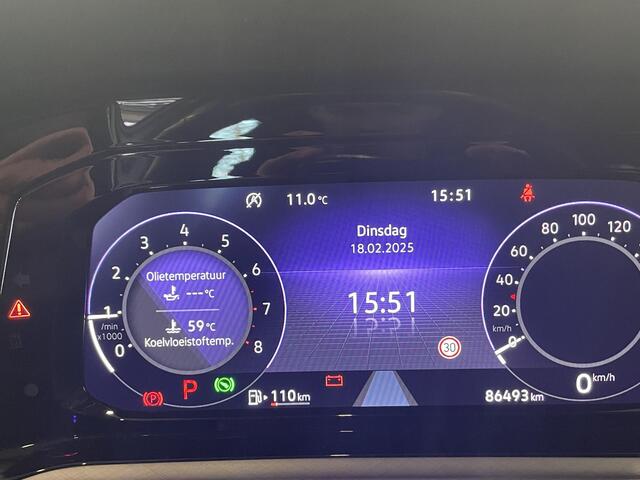 Volkswagen GOLF Variant 1.0 eTSI 110pk DSG Life Automaat | Navigatie | Climate Control | Parkeer sensoren | Cruise control adaptive | Stoelverwarming | Led #