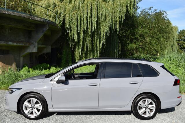 Volkswagen GOLF Variant 1.5 TSI LIFE VIRTUAL/PDC/CARPLAY