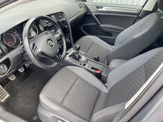 Volkswagen GOLF 1.5 TSI Highline 86Dkm, Clima, Stoelvw, Navi, CarPlay, Pano, CC, PDC v/a, LM, nw. APK - Inruil Mogelijk -