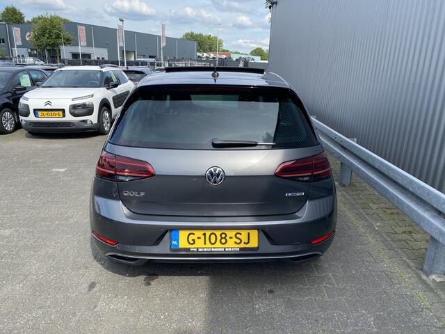 Volkswagen GOLF 1.5 TSI Highline 86Dkm, Clima, Stoelvw, Navi, CarPlay, Pano, CC, PDC v/a, LM, nw. APK - Inruil Mogelijk -