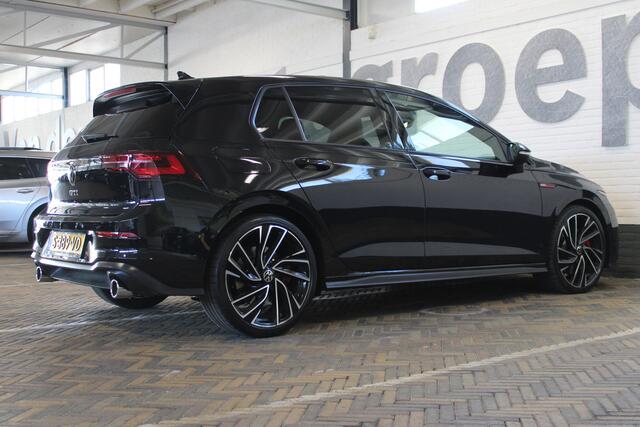 Volkswagen GOLF 2.0 TSI GTI | Nederlandse auto | Head-up display | Stoelverwarming/verkoeling | Memory seat | Schuif/kantel dak | Stuurverwarming | Apple carplay/Android auto | DAB radio |