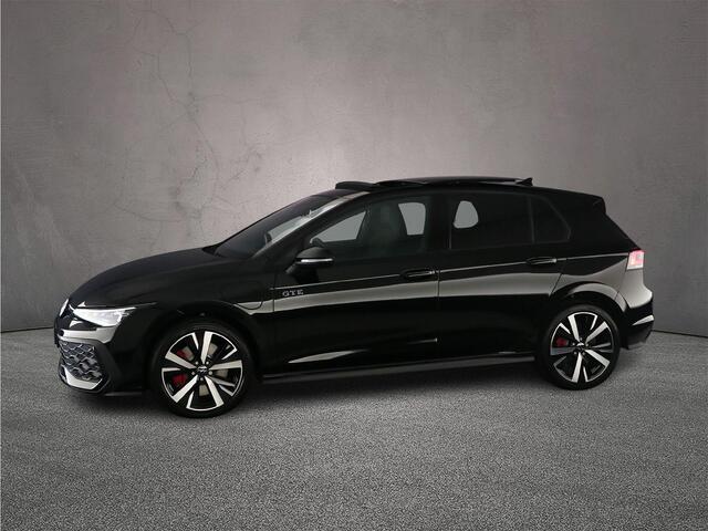 Volkswagen GOLF GTE 1.5 TSI eHybrid 272pk DSG Automaat Panoramadak, Head up display, Adaptive cruise control, LED matrix koplampen, Achteruitrijcamera, Navigatie