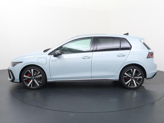 Volkswagen GOLF 8 GTE 1.5 eHybrid 200 kW / 272 pk Hatchback 6 versn. DSG | Black Style | Panoramadak |