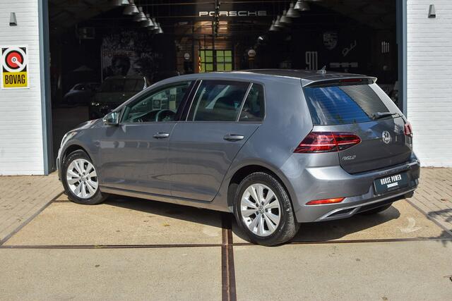 Volkswagen GOLF 1.0 TSI Comfortline *Pano | Digital Dash | LED | Blindspot | ACC | Navi | Stoelverwarming | Achteruitrijcamera | Apple Carplay*