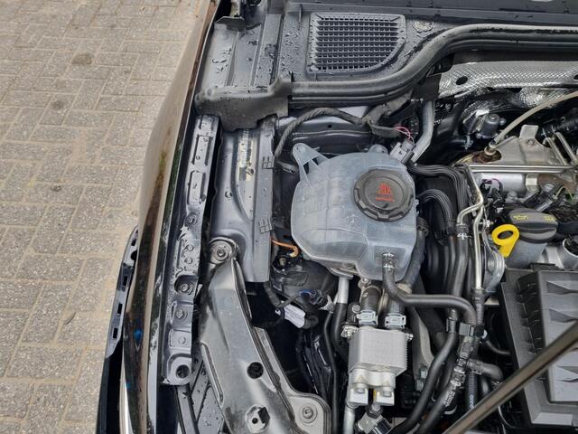 Volkswagen GOLF eHybrid Pano Navi Led