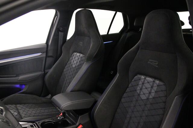Volkswagen GOLF R-Line Edition 1.5 eTSI 150pk DSG Automaat Panoramadak, LED matrix koplampen, Harman Kardon audio, Adaptive cruise control, Achteruitrijcamera, Navigatie