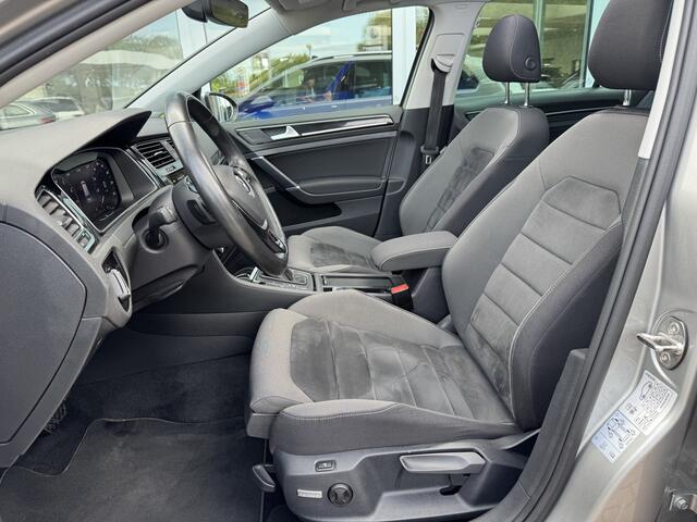 Volkswagen GOLF Variant 1.4 TSI Highline Business R Trekhaak | Camera | ACC | Pano | LED