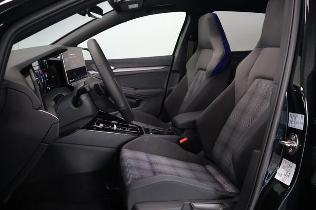 Volkswagen GOLF 1.5 eHybrid GTE 272pk | Panoramadak | Matrix | Trekhaak elektr.