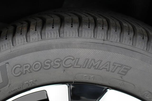 Volkswagen GOLF 1.5 TSI Life Goal Edition Navigatie | Stoel en stuurverwarming | Dodehoek assistent