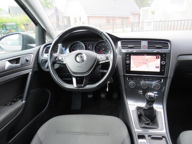 Volkswagen GOLF 1.0 TSI 110Pk Comfortline Business * Rijklaarprijs incl. garantie * Navigatie * Carplay Android * Clima * Lichtmetalen velgen
