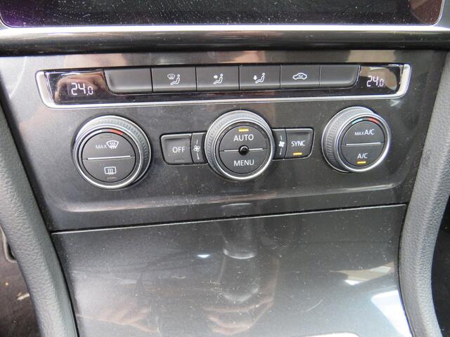 Volkswagen GOLF 1.0 TSI 110Pk Comfortline Business * Rijklaarprijs incl. garantie * Navigatie * Carplay Android * Clima * Lichtmetalen velgen