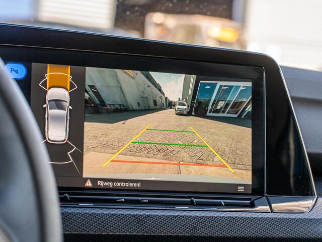 Volkswagen GOLF 1.0 eTSI Life Apple CP HUD Camera Stoelverw