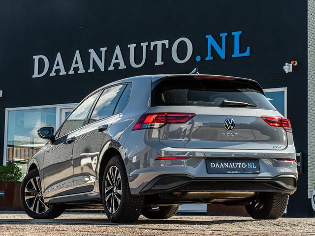 Volkswagen GOLF 1.0 eTSI Life Apple CP HUD Camera Stoelverw