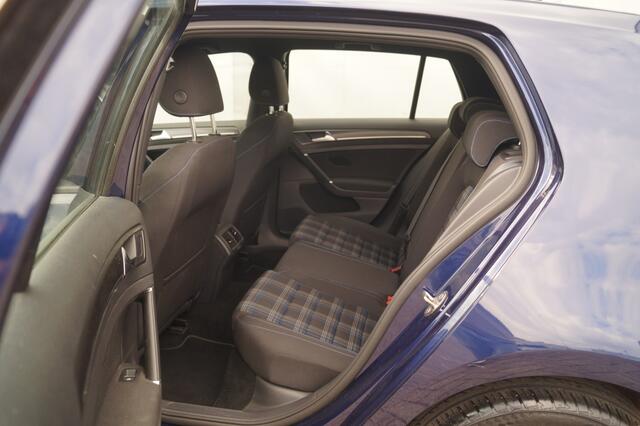 Volkswagen GOLF 1.4 Plug-in Hybrid 150pk GTE -NAVI-ECC-CAM-