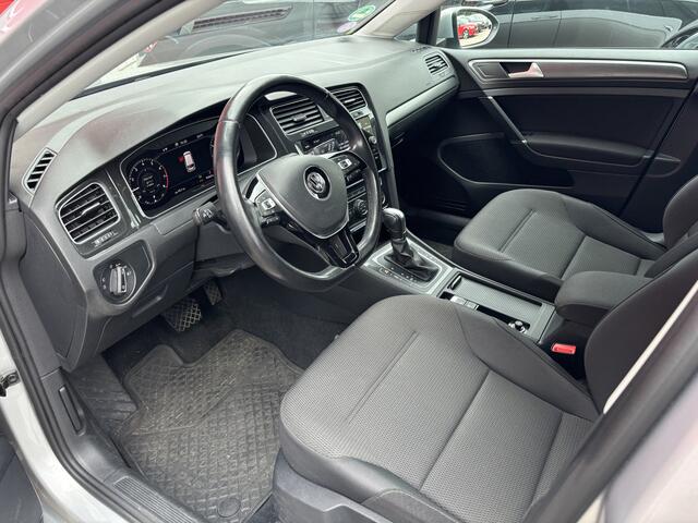 Volkswagen GOLF Variant 1.5 TSI Comfortline AUTOMAAT / VIRTUAL / CAMERA / NAVI / CLIMA / PDC / DODEHOEK / CARPLAY / DAB+ / NL-AUTO