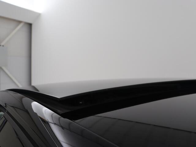 Volkswagen GOLF 1.4 eHybrid GTE | Panoramadak | Camera | Carplay | Navigatie | Adaptive cruise | Sportstoelen | Sfeerverlichting | PHEV | Plug In