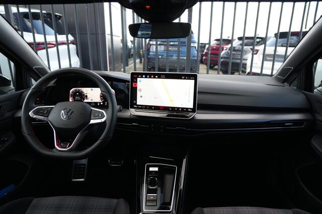 Volkswagen GOLF 2.0 TSI GTI 265pk Panoramadak/HarmanKardon/Camera