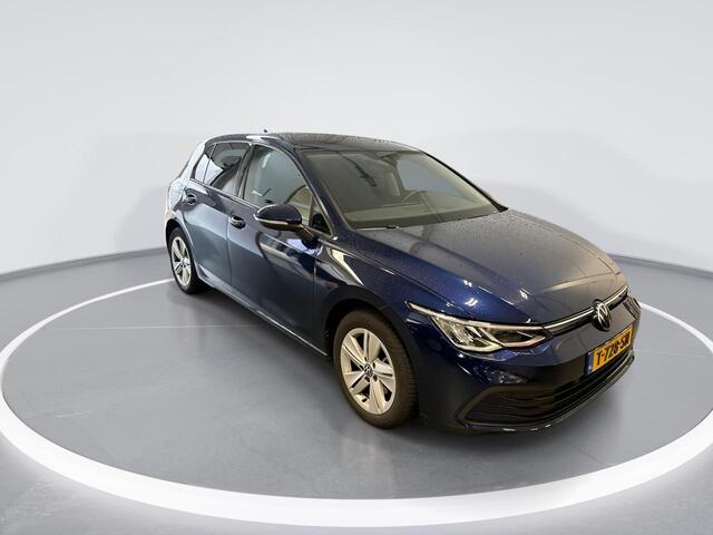 Volkswagen GOLF 1.0 Tsi 110pk Life · Apple/Android Car Play · Navi · P-Sensoren · ACC · DAB · Getint Glas · Sfeerverlichting · 16'' Inch · Garantie t/m 30-08-2027 of 100.000km