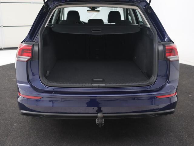 Volkswagen GOLF Variant 1.0 eTSI Life | LED | Trekhaak | Apple Carplay |