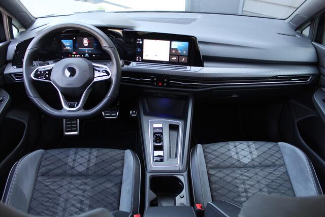 Volkswagen GOLF 1.5 eTSI 150Pk R-Line Business | Stoel/Stuurverwarming | 100% onderhouden