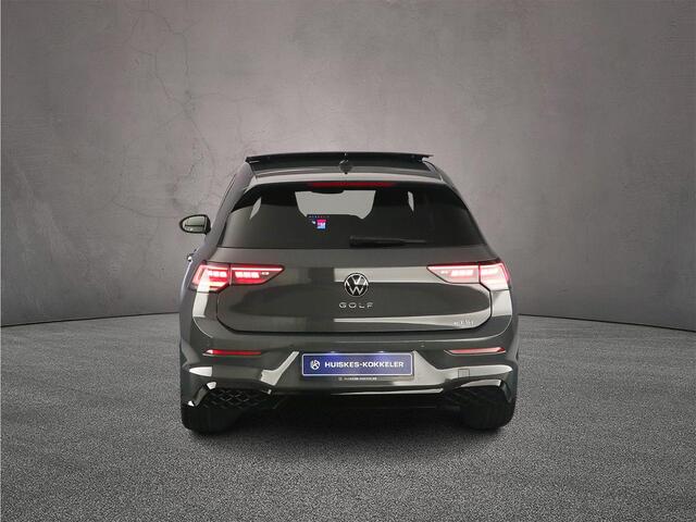 Volkswagen GOLF R-Line Edition 1.5 eTSI 150pk DSG Automaat Panoramadak, Harman Kardon audio, Adaptive cruise control, LED matrix koplampen, Navigatie