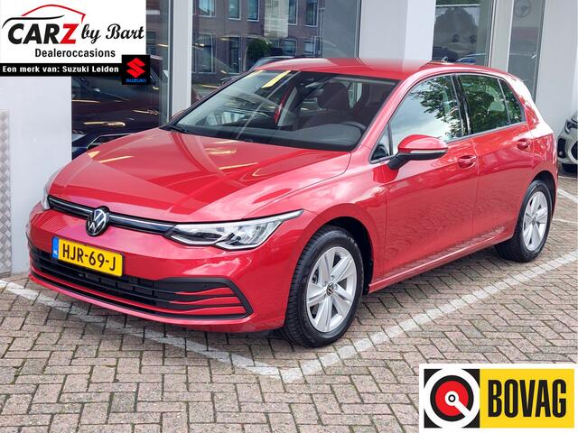 Volkswagen GOLF 1.0 eTSI LIFE DSG Virtual Cockpit | Clima | Carplay/Android