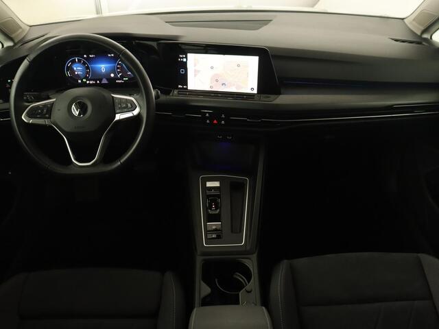 Volkswagen GOLF 1.4 eHybrid Style | Camera | Massage | Carplay | Memory | Sfeerverlichting | Adaptive cruise | Keyless | Navigatie | Full LED | Digital Cockpit