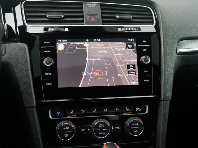 Volkswagen GOLF 2.0 TSI GTI TCR | panorama | keyless go&entry | zeer nette staat.