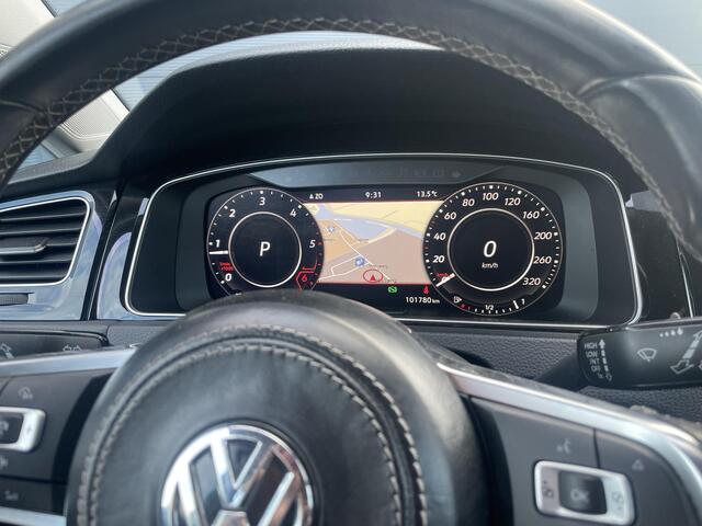 Volkswagen GOLF 1.6 TDI Highline Business R | Automaat | Uitstraling