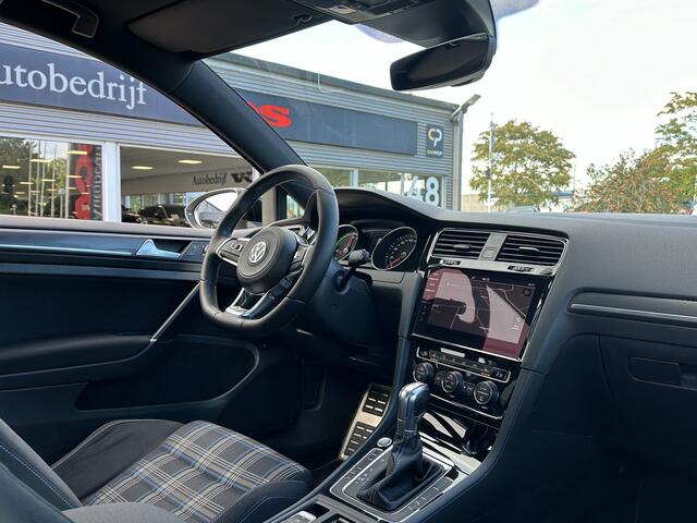 Volkswagen GOLF 1.4 TSI PHEV GTE | 204 pk | Facelift | Trekhaak | ACC | Keyless