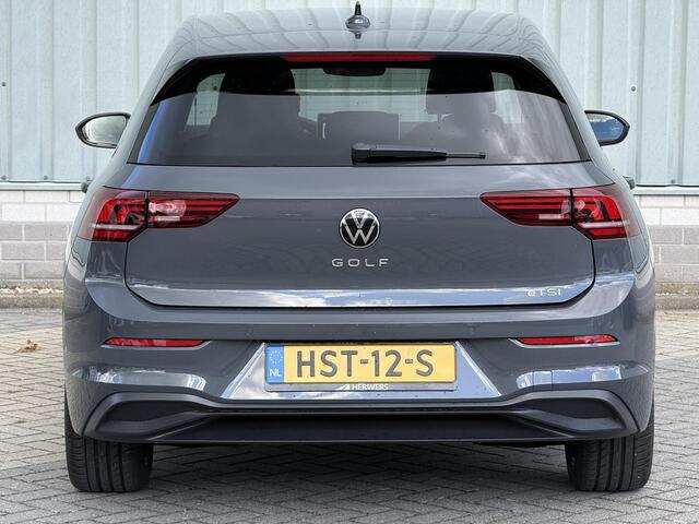Volkswagen GOLF 8.5 1.5 e-TSI Life Edition Automaat /Apple Carplay Android Auto / Achteruitrijcamera / Comfort-pakket / Multimedia-pakket / Stuur- Stoelverwarming / Adaptief CC / Keyless Entry/Start / Lichtmetalen wielen /