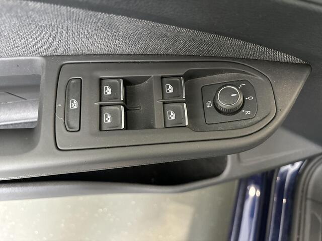 Volkswagen GOLF Variant 1.0 TSI 110pk Life · Apple/Android Car Play · Camera · Elek. Trekhaak · Navigatie · P-Sensoren · 16'' Inch · Garantie t/m 20-01-2027 of 100.000km