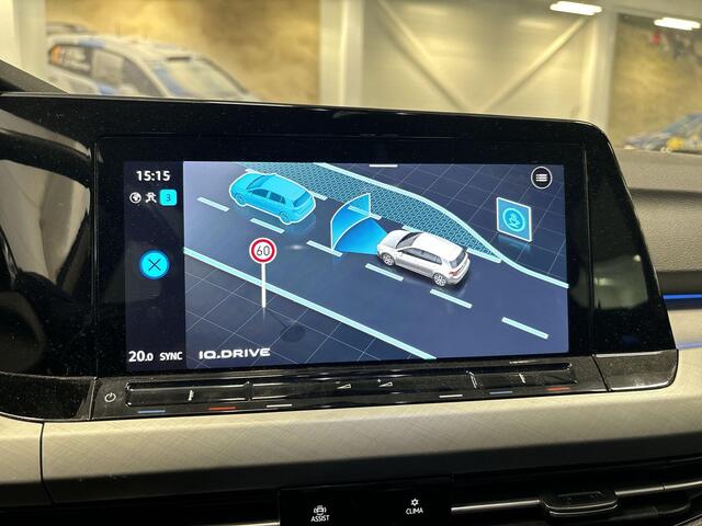 Volkswagen GOLF 1.0 TSI 110pk Life · Apple/Android Car Play · Navigatie · Sfeerverlichting · P-Sensoren · Getint Glas · 16'' Inch · Garantie t/m 20-01-2027 of 100.000km