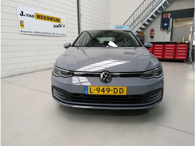 Volkswagen GOLF 1.0 eTSI Life
