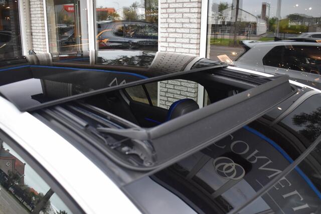 Volkswagen GOLF 2.0 TSI 4Motion R Performance Akra Pano DCC HUD Harman/Kardon Memory