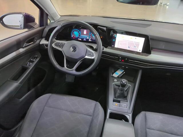 Volkswagen GOLF 1.0 TSI Life / Virtual Cockpit / Sfeerverlichting / Navigatie / Adaptive Cruise